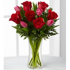 The FTD Love Wonder Bouquet - VASE INCLUDED