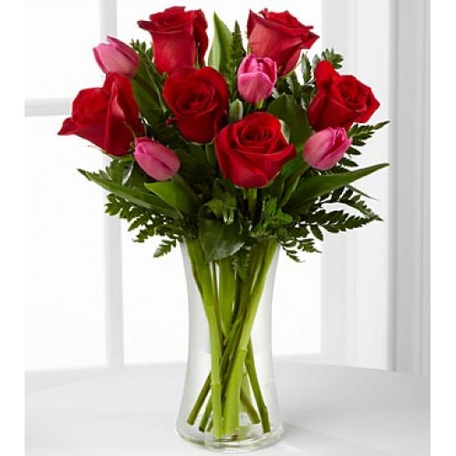 The FTD Love Wonder Bouquet - VASE INCLUDED