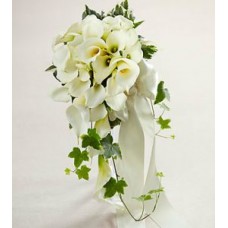 White bridal Bouquet - Chapel 