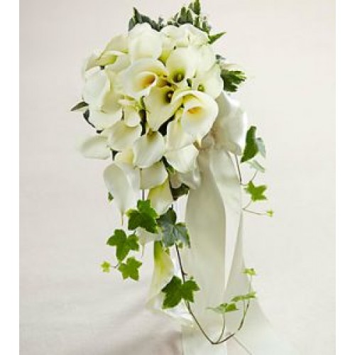 White bridal Bouquet - Chapel 